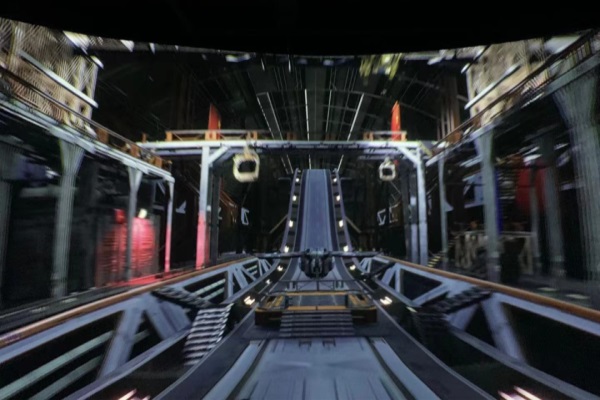 軌道艙開啟，開啟穿越侏羅紀奇妙之旅