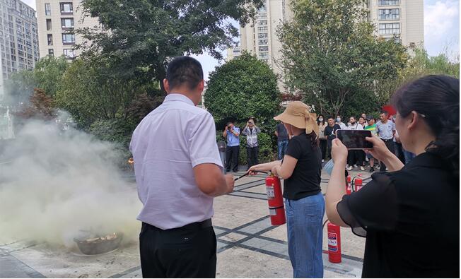 小區適合投放什么樣的安全科普館?消防安全科普館合適嗎?