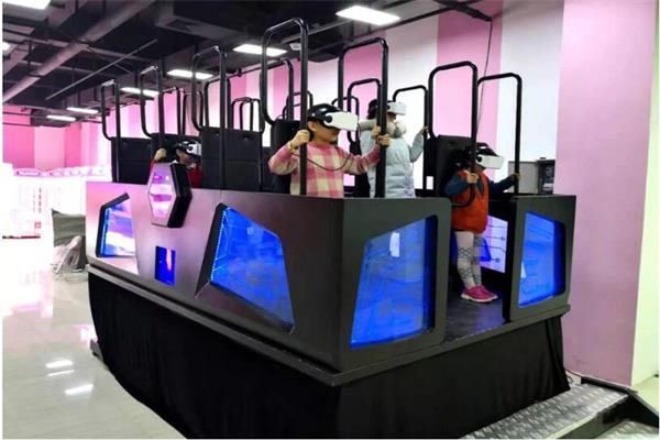 小朋友正在臺風體驗館體驗設備 小朋友正在臺風體驗館體驗設備